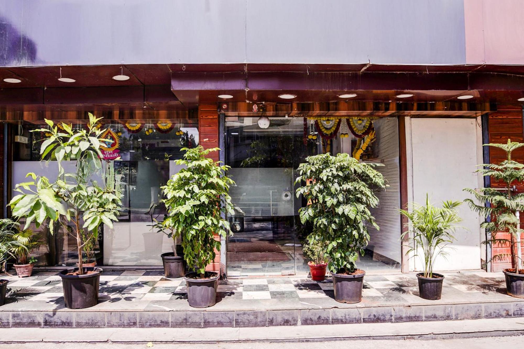 Super Collection O Sector 5 Sanpada Formerly Opal Comforts Turambhe Exterior foto