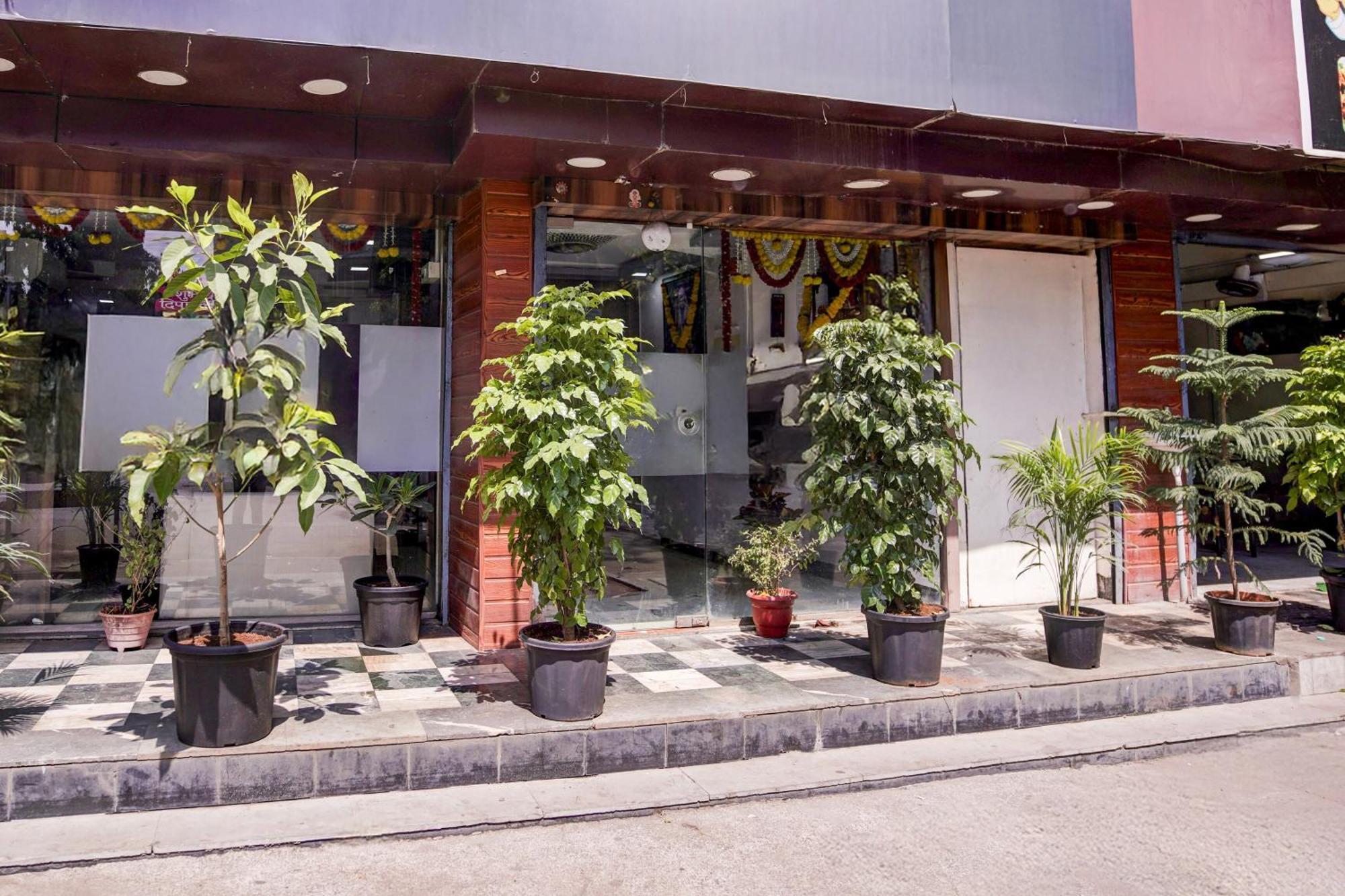 Super Collection O Sector 5 Sanpada Formerly Opal Comforts Turambhe Exterior foto
